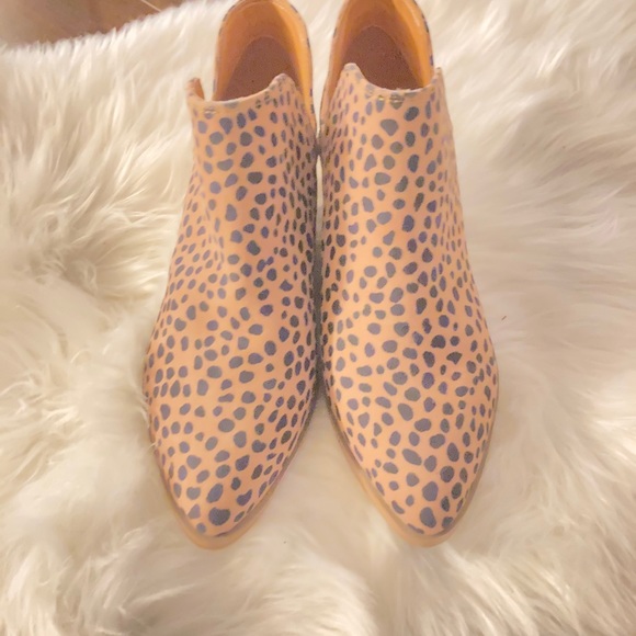 ✨Host Pick✨NWOT- Nine West Booties - Picture 4 of 7